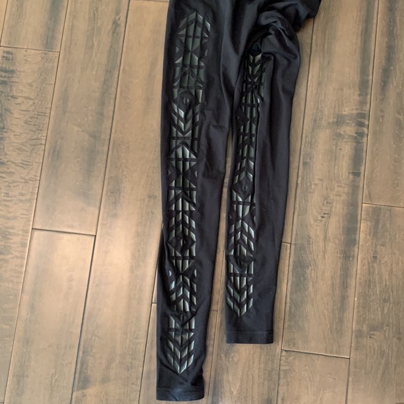 Lululemon Wunder Under Pant (Print) *Full-On Luon - Picture 4 of 5